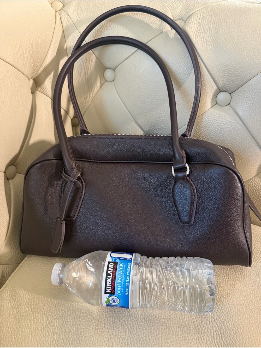 Genuine calfskin Leather handbag like new - Picture 8 of 15